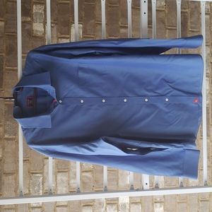 UNTUCKit • Men's Wrinkle Free Dress Shirt, Cubs